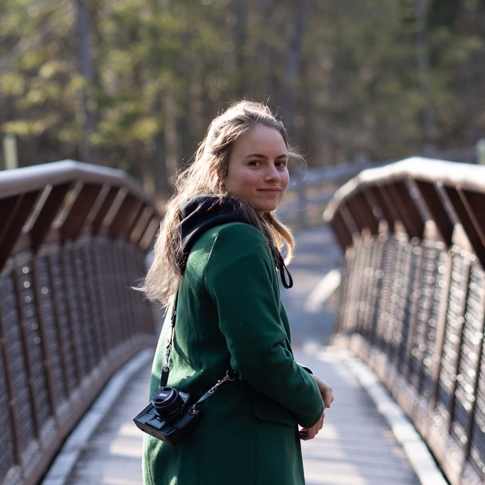 Meet your Posher, Cecile